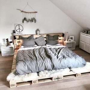 Кровать из паллет №7 — Кровати из поддонов